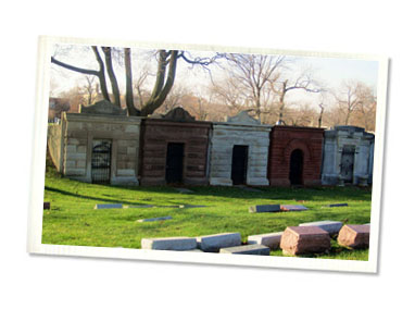 realia: Graceland Cemetery. Photo by Andi Marie.